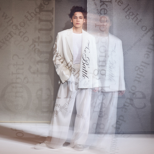 女人脱了内裤让男人操
